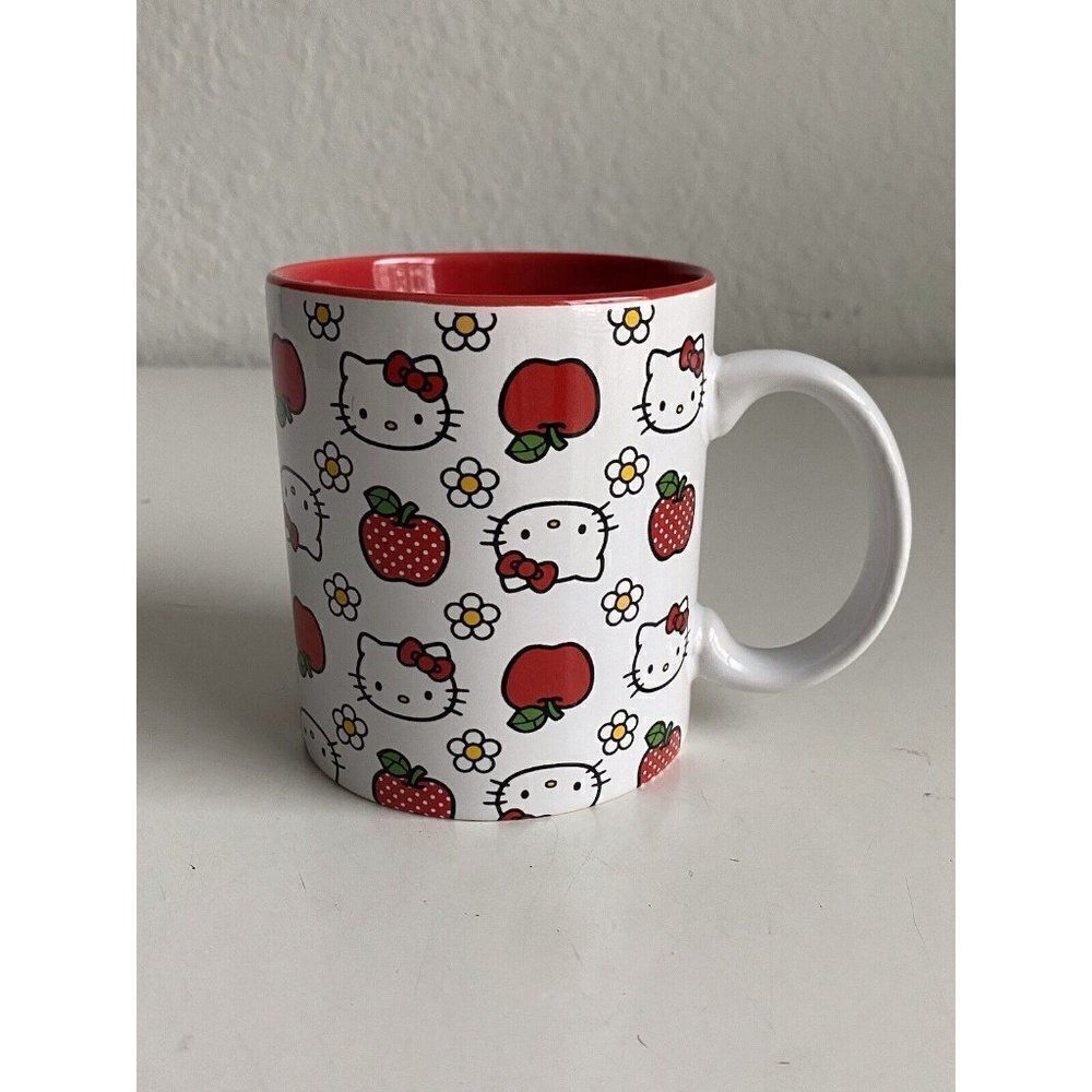 Sanrio Hello Kitty Polka Dots Apples Daisies All Over Red Ceramic Mug‎ 20oz NEW